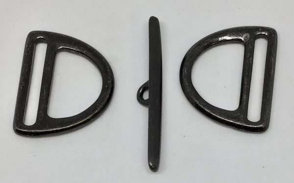 D Ring Toggle 20mm Slotted - Black Plate